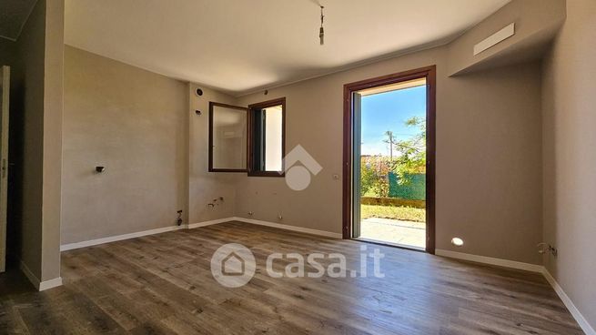 Appartamento in residenziale in Via Tagliamento 1