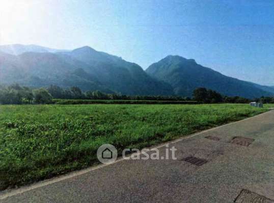 Terreno agricolo in commerciale in 