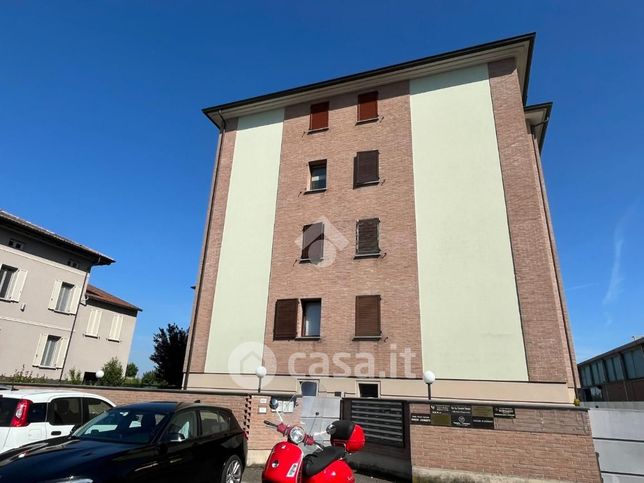Ufficio in commerciale in Via Toscana
