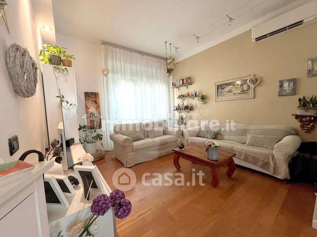 Appartamento in residenziale in Via degli Abeti 19