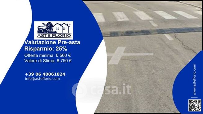 Box/posto auto in residenziale in Via Rocco Anselmini 2