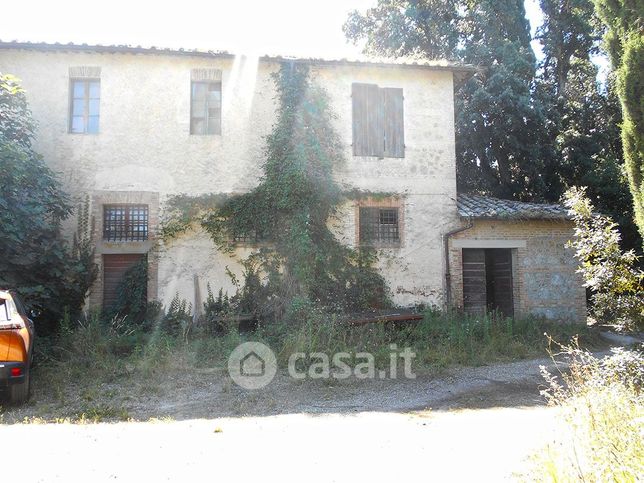 Villa in residenziale in Strada di Fornicchiaia
