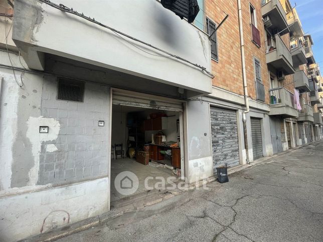 Box/posto auto in residenziale in Piazza San Pio X' 4