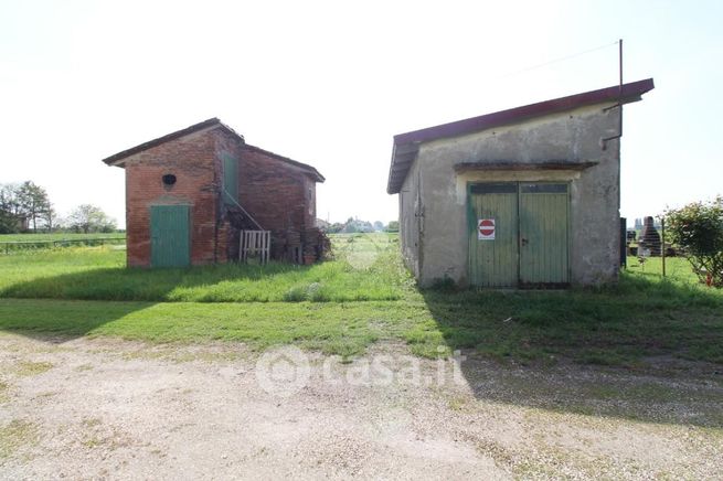 Garage/posto auto in residenziale in Via Massumatico 2251