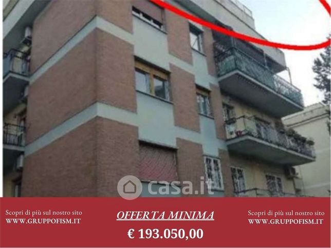 Appartamento in residenziale in Via Alessandro D'Ancona 36