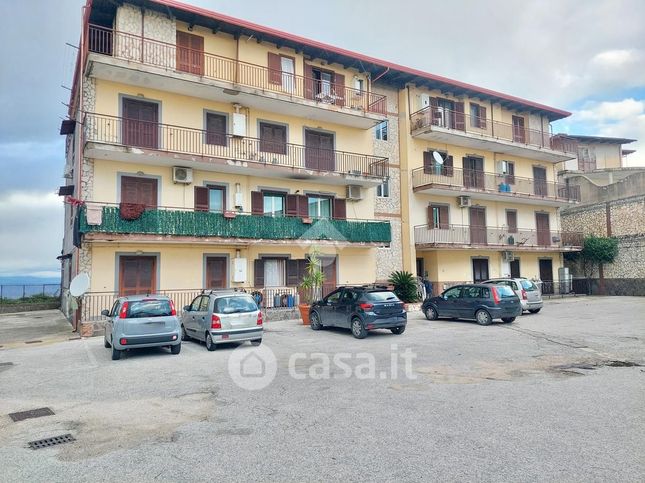 Appartamento in residenziale in Via Eduardo de Filippo 1