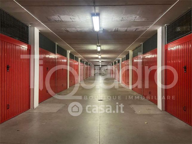 Garage/posto auto in residenziale in 