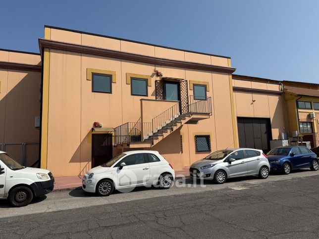 Ufficio in commerciale in Via Tiburtina 912