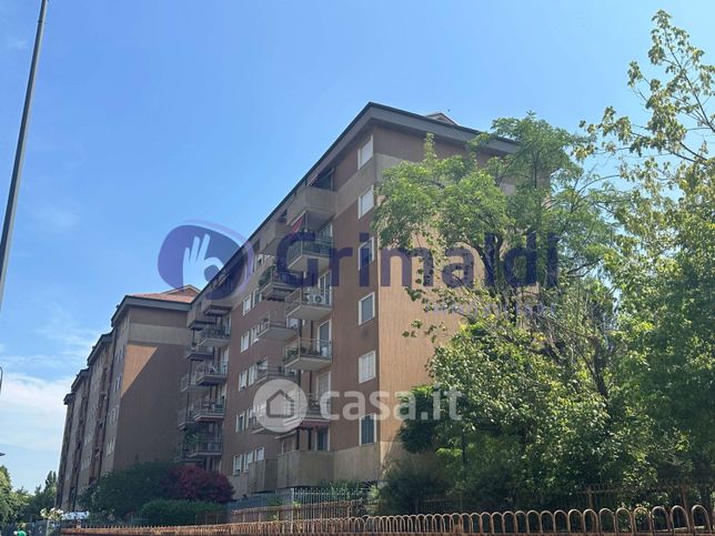 Appartamento in residenziale in Viale Giovanni Suzzani 282