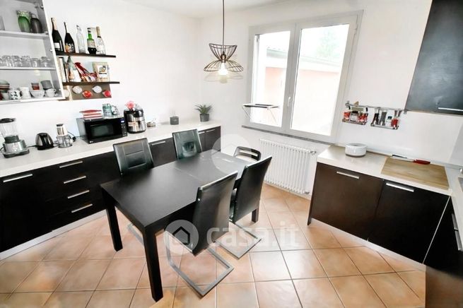Appartamento in residenziale in Strada del Traglione 273