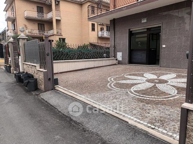 Garage/posto auto in residenziale in Via Casilina 1930 d