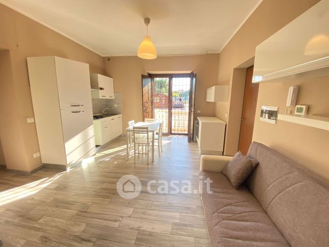 Appartamento in residenziale in Via di Colle Fiorito