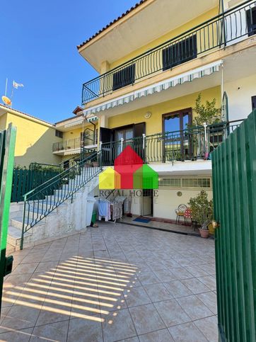 Villetta a schiera in residenziale in Via della Libertà 5