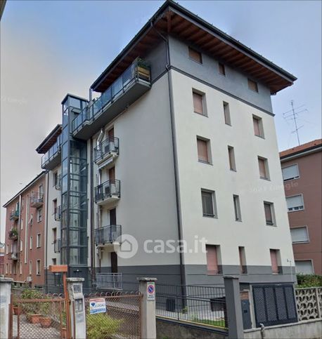 Appartamento in residenziale in Via Adda 8