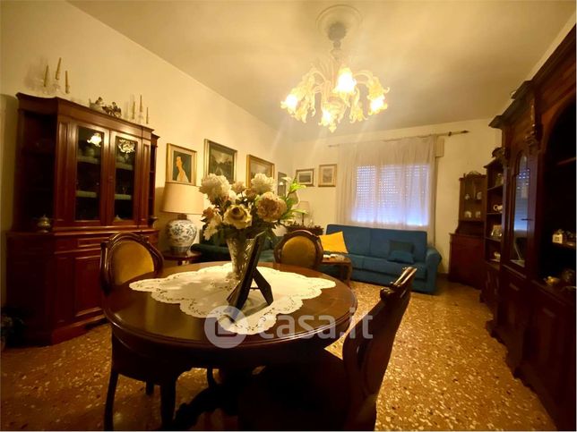 Appartamento in residenziale in Via Miranese 293