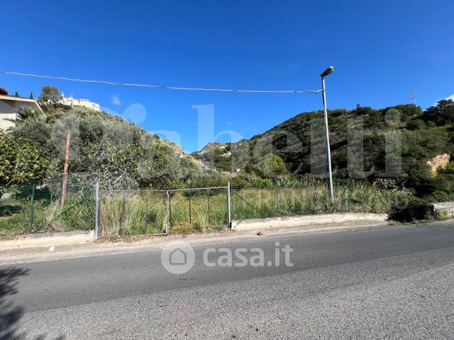 Terreno edificabile in residenziale in Strada Nova 0 -