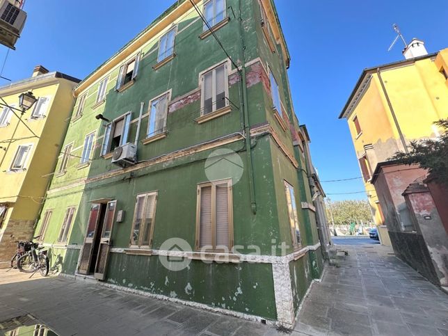 Casa indipendente in residenziale in Via Sottomarina 1557