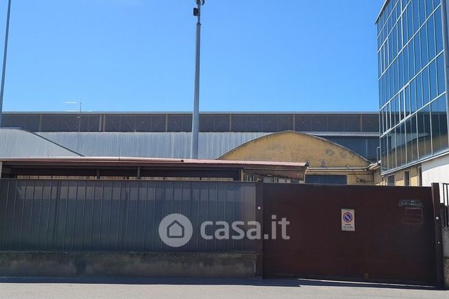 Capannone in commerciale in Via Antonio Pacinotti
