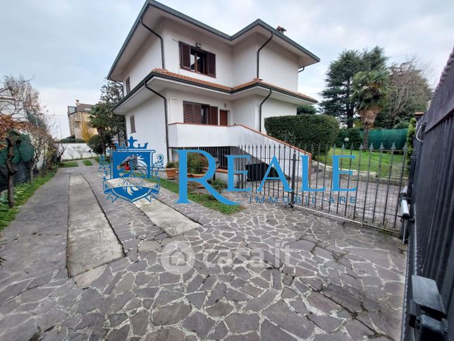 Villetta a schiera in residenziale in 