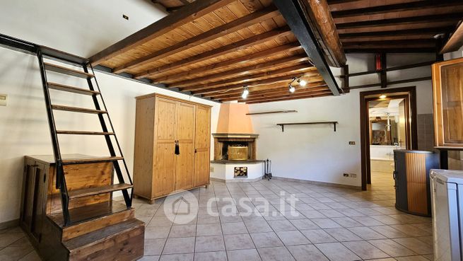 Appartamento in residenziale in Via di Montemaggiore 53