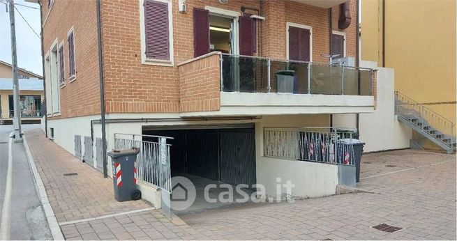 Box/posto auto in residenziale in Via Flaminia