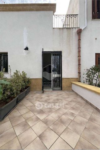 Casa indipendente in residenziale in Contrada Gurgo
