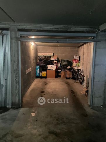 Box/posto auto in residenziale in Corso Benedetto Cairoli