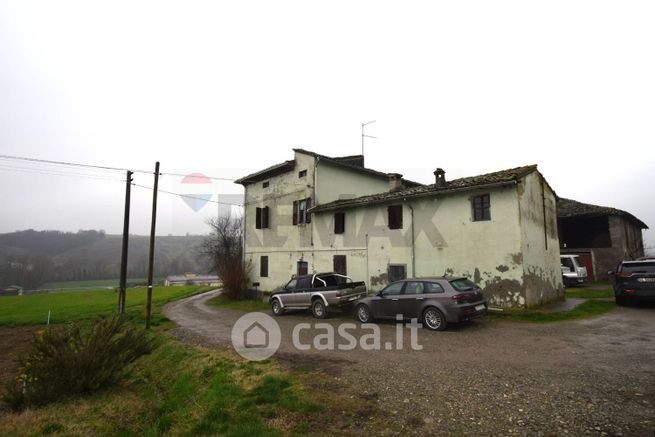 Appartamento in residenziale in Via Varano 48