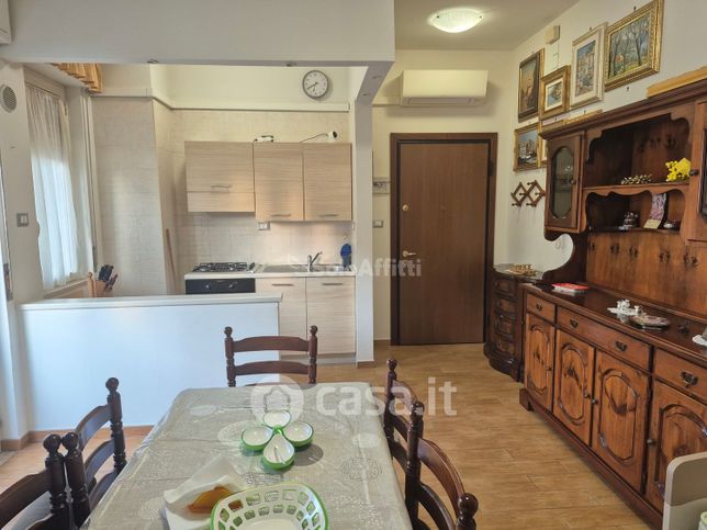 Appartamento in residenziale in Via Romagna