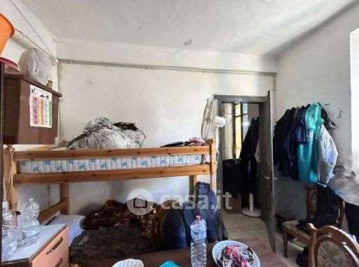 Appartamento in residenziale in Via Pavia 38