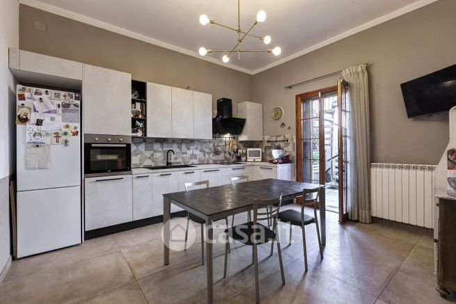 Casa indipendente in residenziale in Via Trieste 55