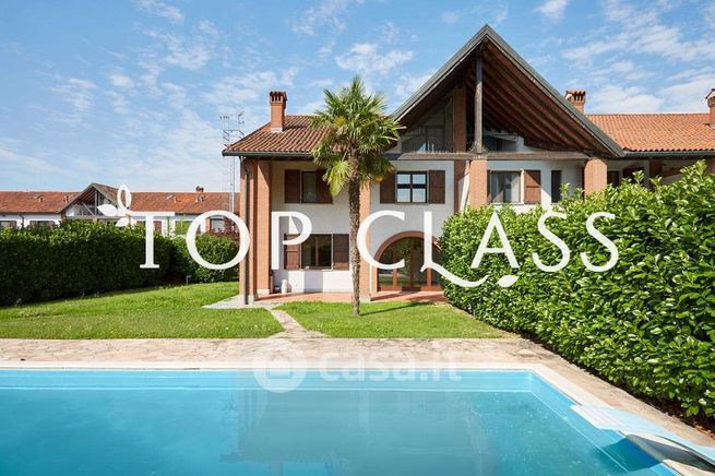 Villa in residenziale in 