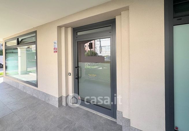 Ufficio in commerciale in Via Solferino 58