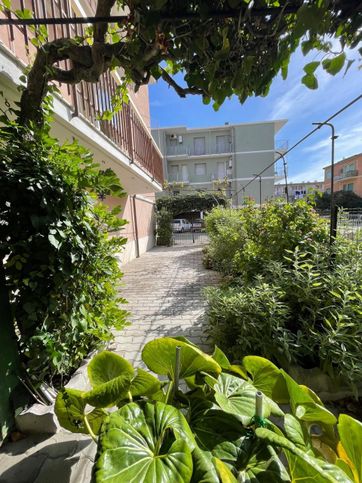 Appartamento in residenziale in Via Litoranea 207