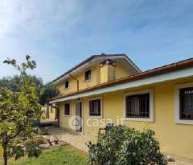 Casa indipendente in residenziale in Via Astico