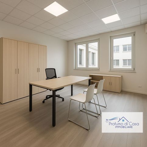 Ufficio in commerciale in Via Lago Fimon