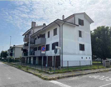 Appartamento in residenziale in Via Angelo Rognoni 4