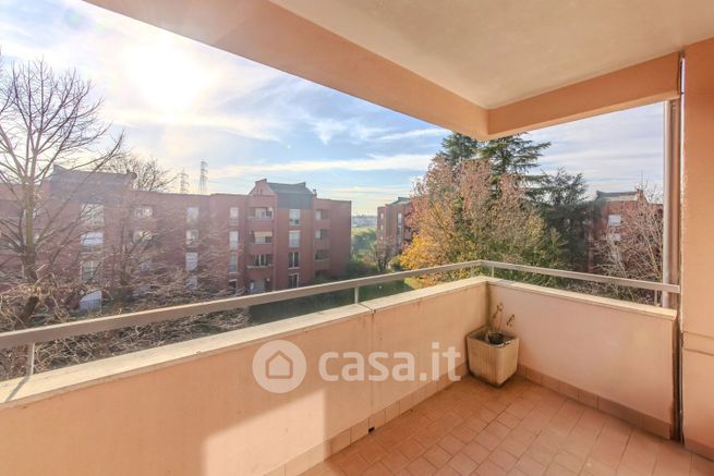 Appartamento in residenziale in Via Valera 31