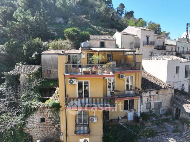 Casa indipendente in residenziale in Via Monserrato 1121