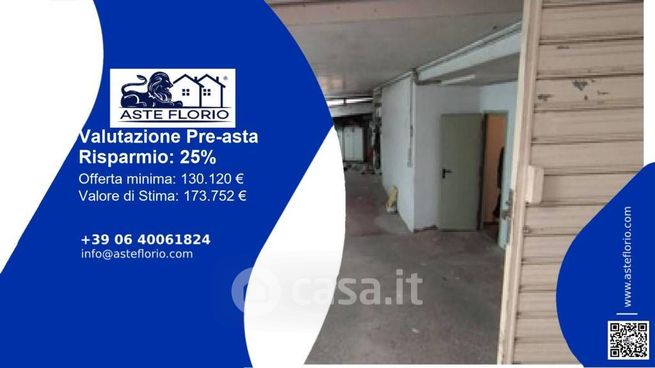 Box/posto auto in residenziale in Via Brindisi 46