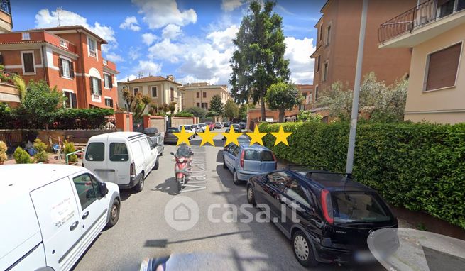 Appartamento in residenziale in Via Camillo Mariani