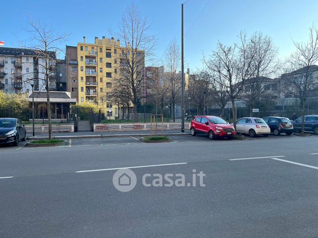 Garage/posto auto in residenziale in Via Giulio Romano 14