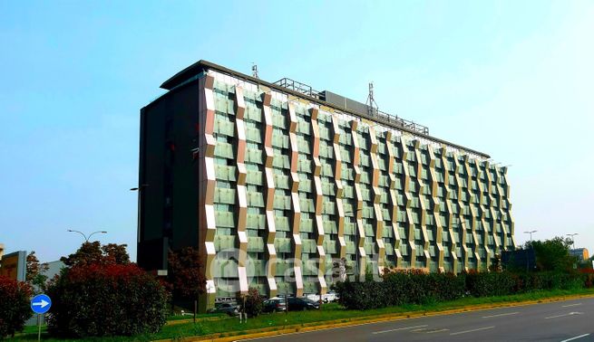 Negozio/locale commerciale in commerciale in Viale Famagosta 75