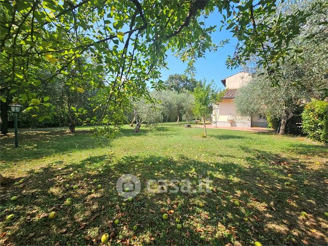 Villa in residenziale in Via Trento