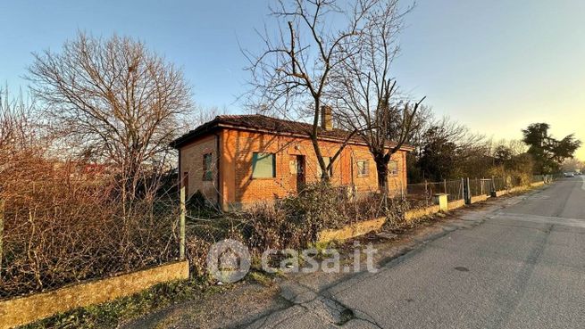 Terreno edificabile in residenziale in Via Vietta 10