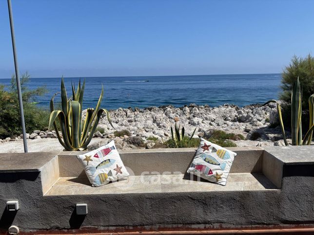 Casa indipendente in residenziale in Lungomare Cristoforo Colombo 3161