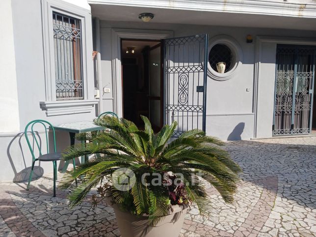 Loft in residenziale in Via Biagio Miraglia 10