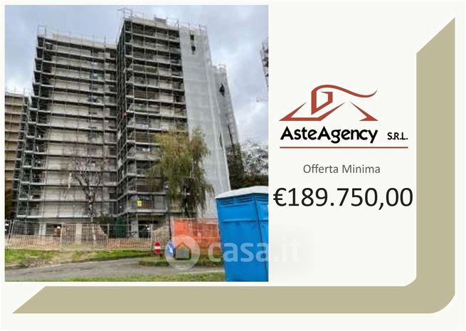 Appartamento in residenziale in Via Sporting Mirasole 34