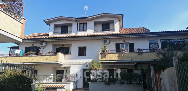 Box/posto auto in residenziale in Via Maremmana Inferiore 74