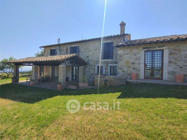 Rustico/casale in residenziale in